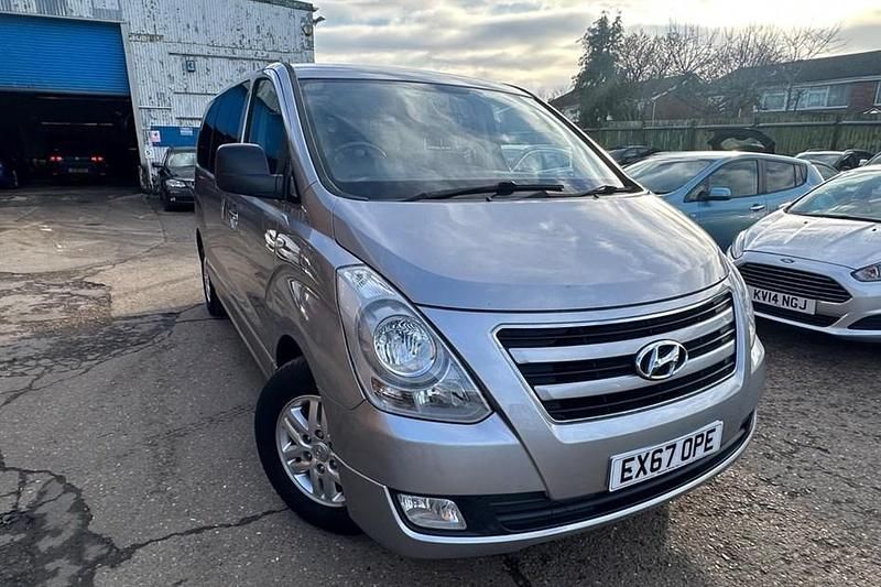 Silver Used 2017 Hyundai I800 SE MPV | £7,850 (Fair price) - Image 1/1