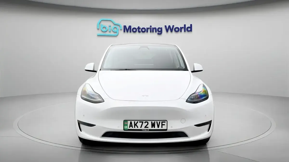 Used Tesla Model Y Long Range AWD 378 kW (514 HP) 2022 White SUV