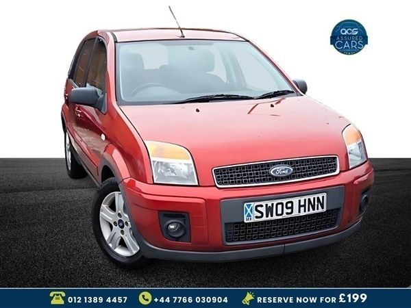 Red Used 2009 Ford Fusion Zetec Hatchback | £2,500 (Good price) - Image 1/1