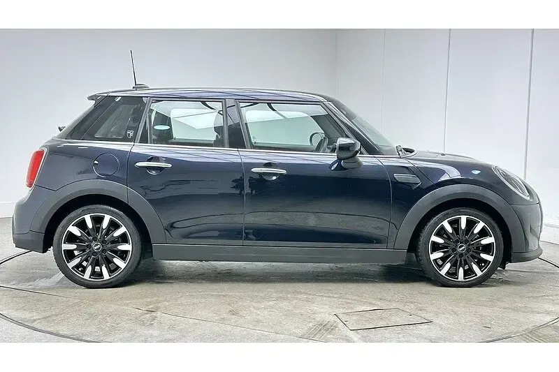 Used Mini Cooper Exclusive 2021 Blue/black Hatchback