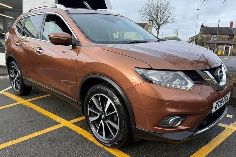 Used Nissan X-Trail N-Vision 130 HP (95 kW) 2018 Orange SUV