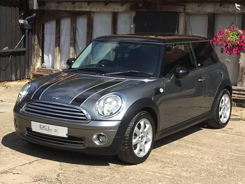 Grey Used 2009 Mini Cooper Hatch Hatchback | £2,990 (Expensive) - Image 1/4