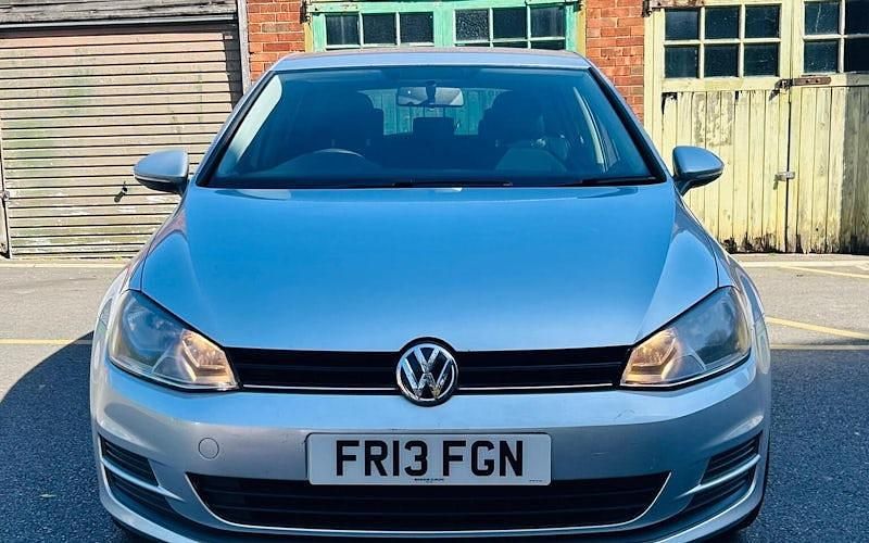 Second-hand VW Golf VII S 122 CP (89 kW) 2015 Hatchback