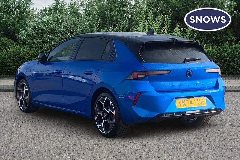 Used Vauxhall Astra Ultimate 130 HP (95 kW) 2024 Blue Hatchback