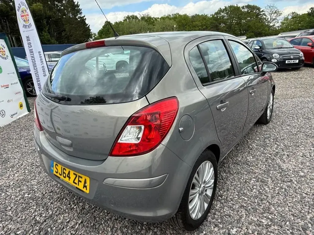 Second-hand Vauxhall Corsa 85 CP (62 kW) 2014 Maro Hatchback