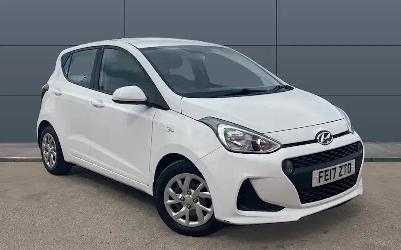 Used Hyundai i10 SE 67 HP (49 kW) 2020 Hatchback
