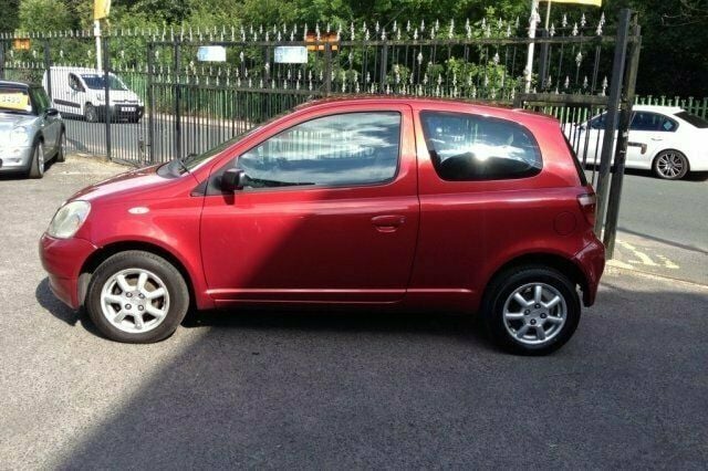 Used Toyota Yaris 2002 Hatchback