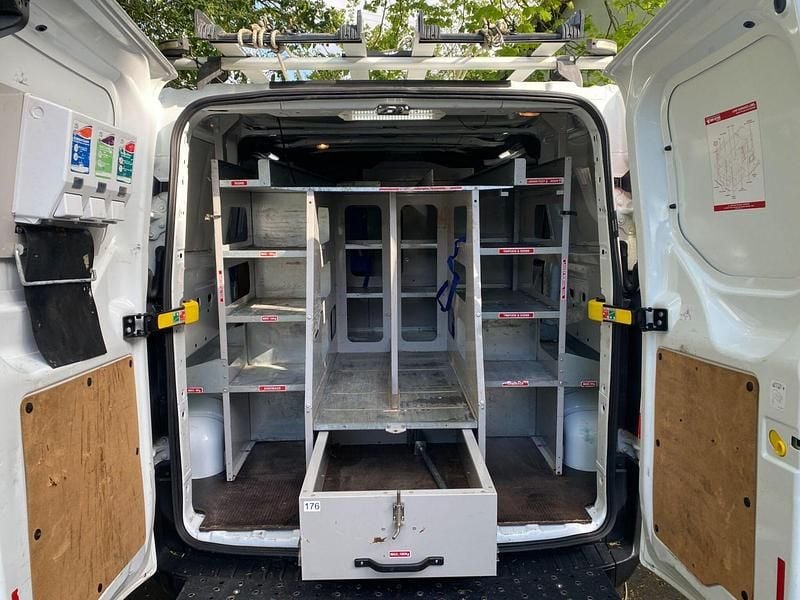 Begagnad Ford Transit Custom 105 HK (77 kW) 2018 Vit Van