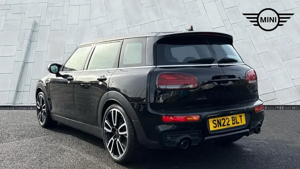 Used Mini Cooper S Clubman 176 HP (129 kW) 2022 Black Estate