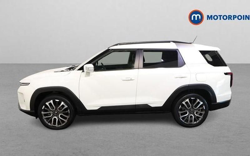 Used Ssangyong (KGM) Torres 163 HP (119 kW) 2025 White SUV