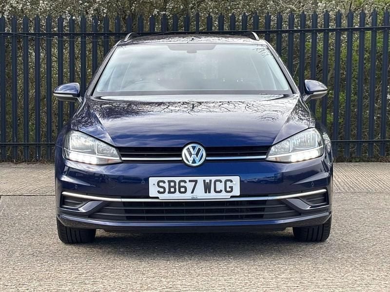 Used VW Golf VII SE 125 HP (91 kW) 2018 Blue Estate