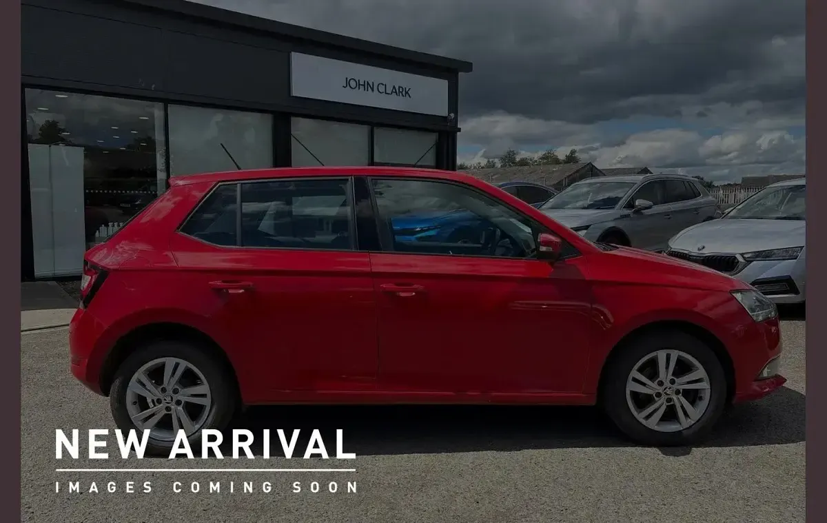 Used Skoda Fabia SE 73 HP (53 kW) 2018 Corrida red Hatchback