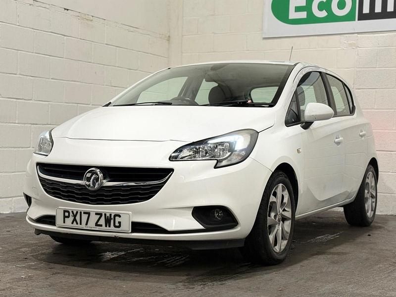 Used Vauxhall Corsa 75 HP (55 kW) 2017 White Hatchback