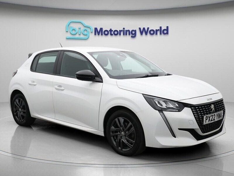 White Used 2022 Peugeot 208 Active Premium Hatchback | £14,100 (Fair price) - Image 1/4
