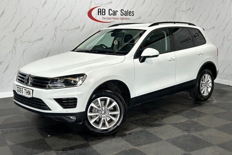 White Used 2015 VW Touareg S SUV | £15,999 (Fair price) - Image 1/1