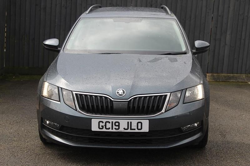 Used Skoda Octavia SE Technology 115 HP (84 kW) 2019 Grey Estate