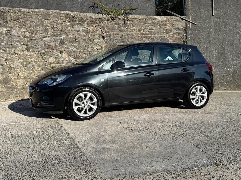 Black Used 2016 Vauxhall Corsa Hatchback | £4,995 (Good price) - Image 1/4