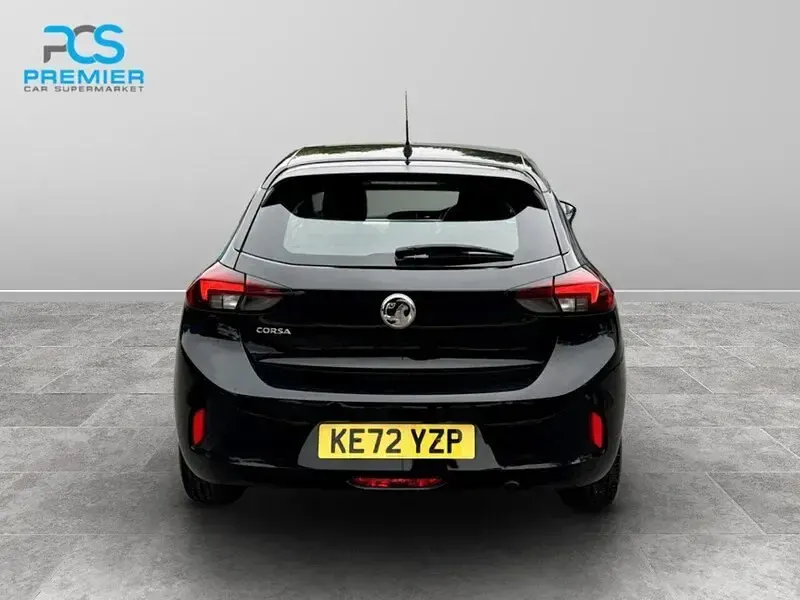 Second-hand Vauxhall Corsa Design Edition 2023 Negru Hatchback