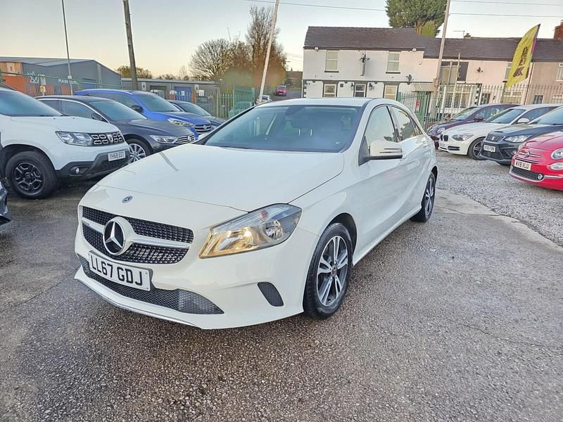 Used Mercedes A160 SE 102 HP (75 kW) 2017 White Hatchback