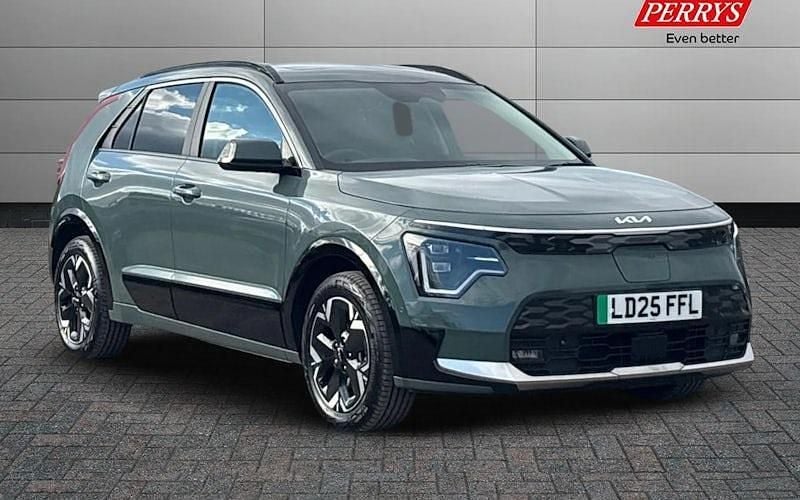 New 2025 Kia e-Niro 4 SUV | £27,934 (Fair price) - Image 1/4