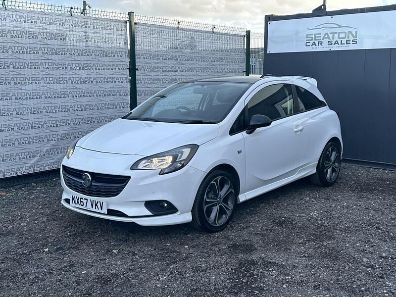 Used Vauxhall Corsa Edition 150 HP (110 kW) 2017 White Hatchback