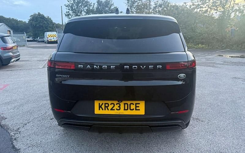 Used Land Rover Range Rover Sport SE 300 HP (220 kW) 2025 SUV
