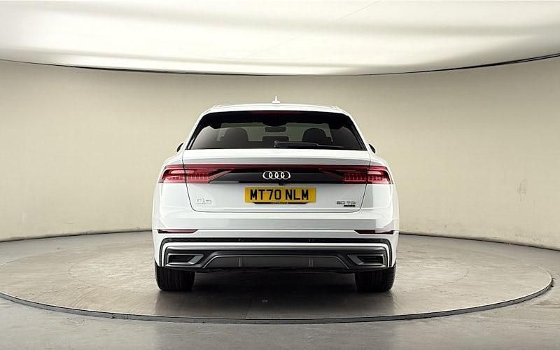 Begagnad Audi Q8 S-Line 286 HK (210 kW) 2023 SUV