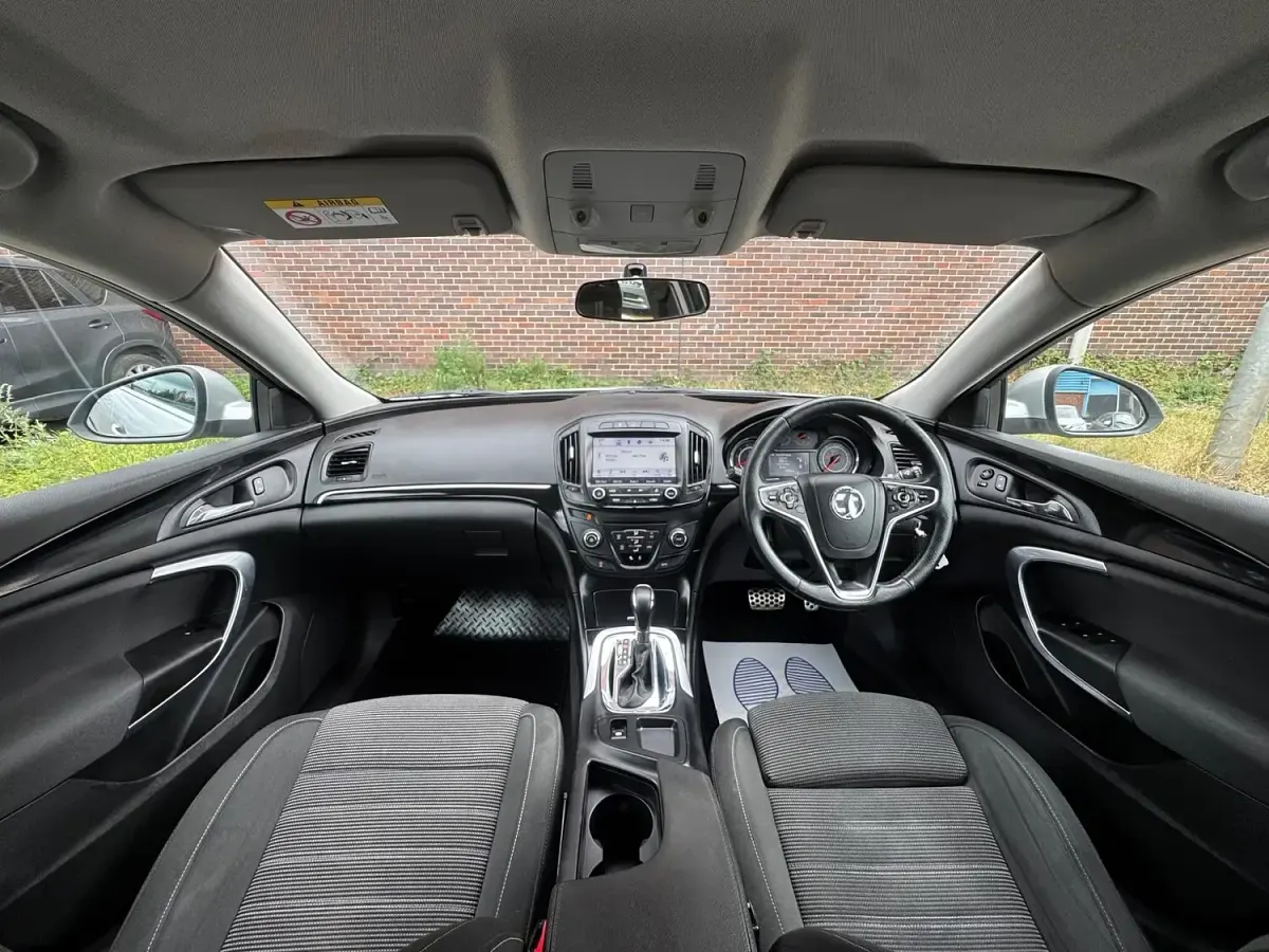 Used Vauxhall Insignia SRi 2016 Silver Estate