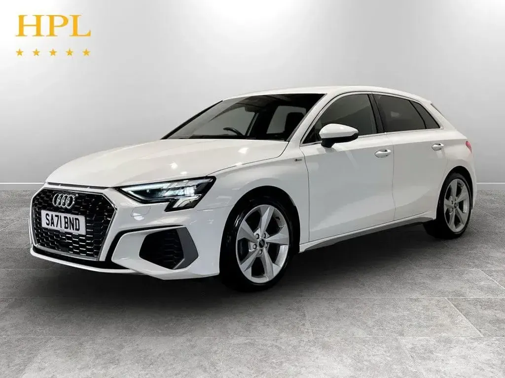 Used Audi A3 Sportback S-Line 110 HP (80 kW) 2021 White Hatchback