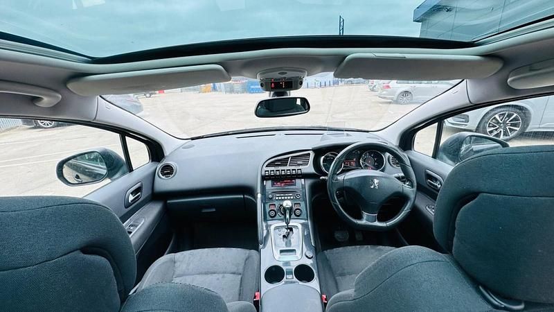 Used Peugeot 3008 Allure 163 HP (119 kW) 2012 Black Estate