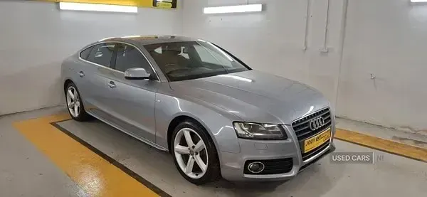 Usado Audi A5 S-Line 180 HP (132 kW) 2011 Prateado Coupé