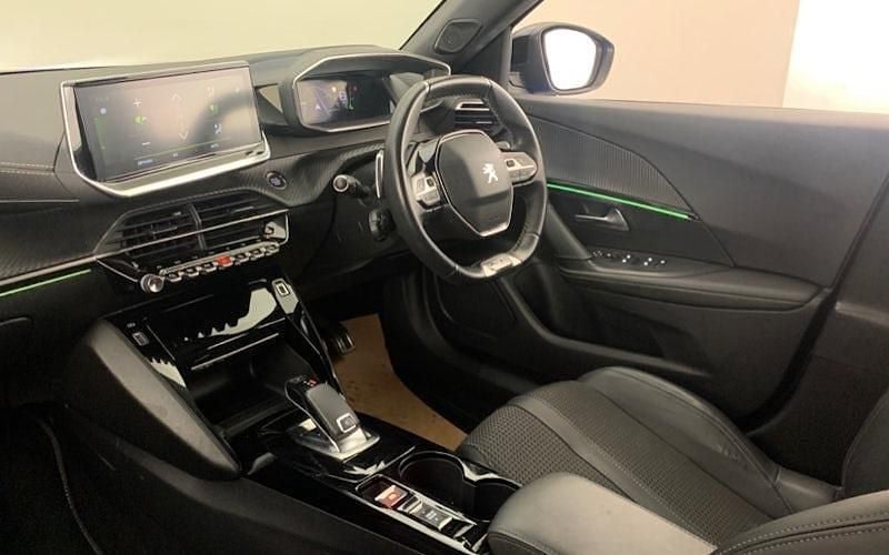 Used Peugeot 2008 GTi 131 HP (96 kW) 2023 SUV