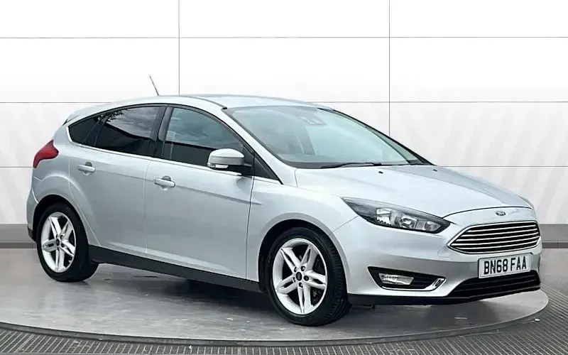 Used Ford Focus Titanium 120 HP (88 kW) 2017 Hatchback