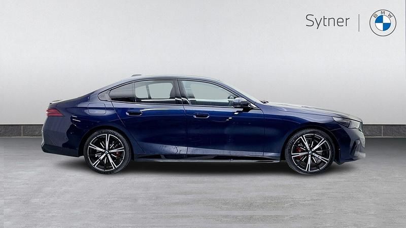 Used BMW 520 M Sport 205 HP (150 kW) 2025 Blue