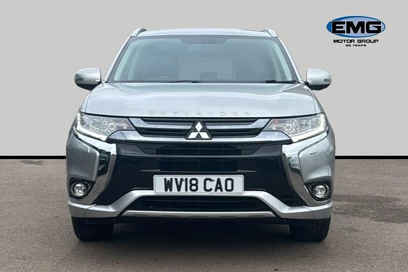 Used Mitsubishi Outlander 200 HP (147 kW) 2018 Silver SUV