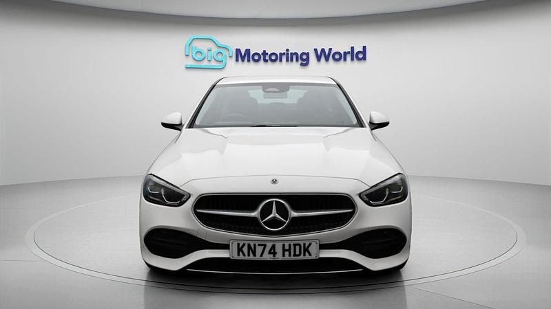 Used Mercedes C200 224 HP (164 kW) 2024 White Sedan
