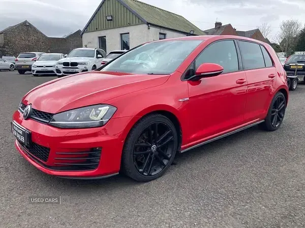 Used VW Golf VII GTD 2015 Red Hatchback