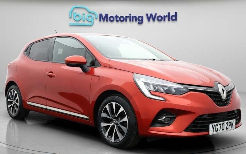 Used 2019 Renault Clio IV Iconic Hatchback | £10,300 (Fair price) - Image 1/4