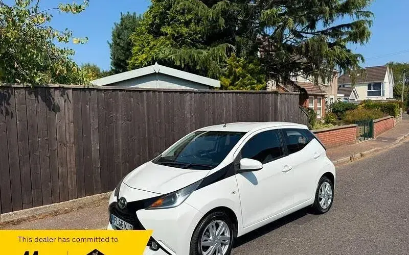 Used Toyota Aygo x-press 69 HP (50 kW) 2016 Hatchback
