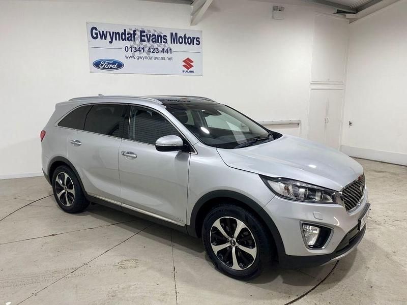 Silver Used 2015 Kia Sorento SUV | £12,995 (Fair price) - Image 1/4