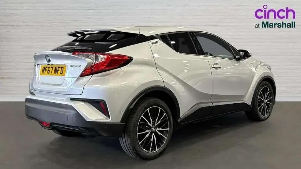 Used Toyota C-HR 122 HP (89 kW) 2017 Silver SUV