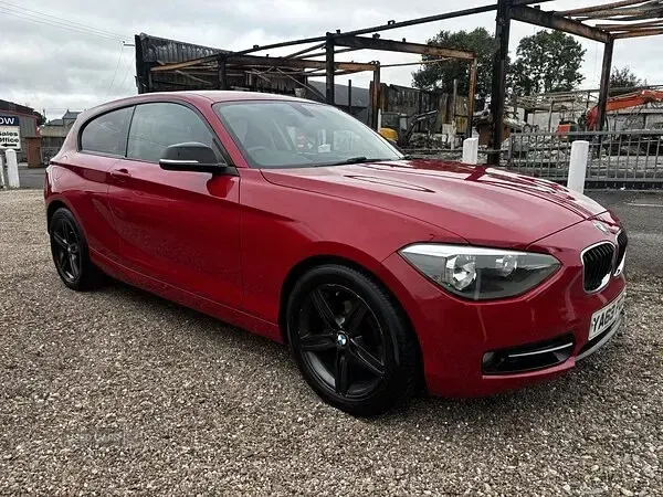 Used BMW 116 Sport Line 136 HP (100 kW) 2014 Red Hatchback