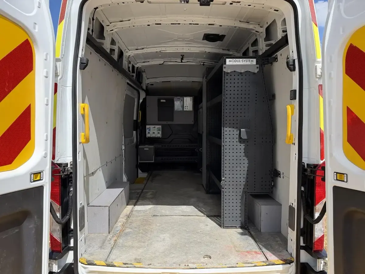 Used Ford Transit S 170 HP (125 kW) 2020 White Van