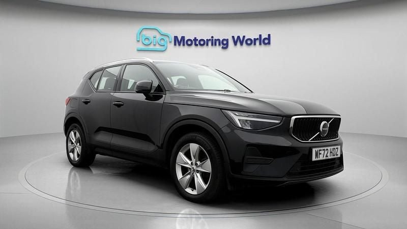 Black Used 2022 Volvo XC40 Core SUV | £20,700 (Good price) - Image 1/4