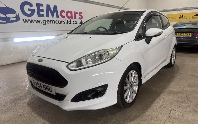Used Ford Fiesta Zetec 125 HP (91 kW) 2015 Hatchback