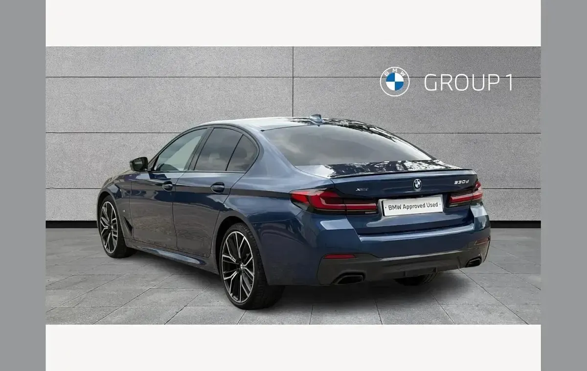 Used BMW 530 M Sport 281 HP (206 kW) 2022 Blue Sedan