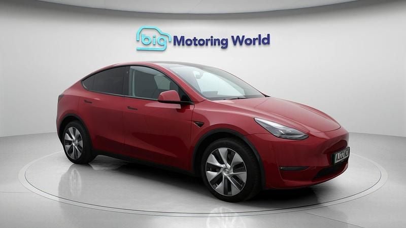 Used 2022 Tesla Model Y Long Range SUV | £23,300 (Super price) - Image 1/4