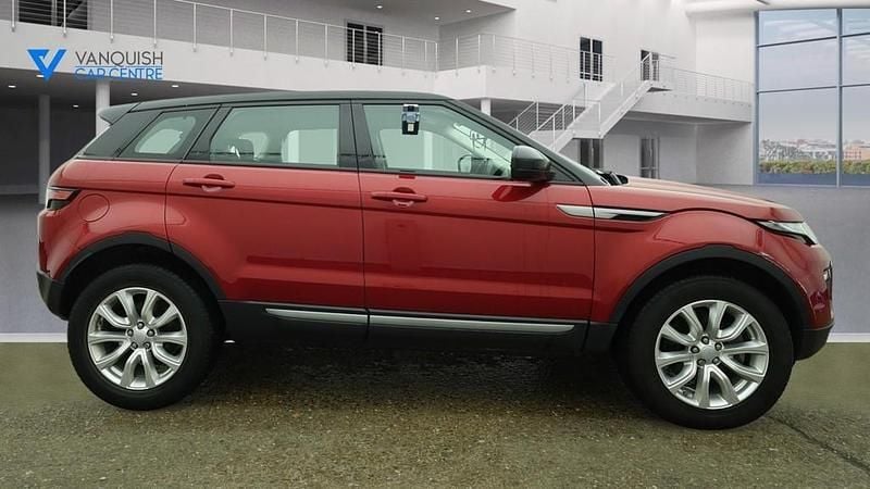 Used Land Rover Range Rover evoque SE 178 HP (130 kW) 2016 Red Estate