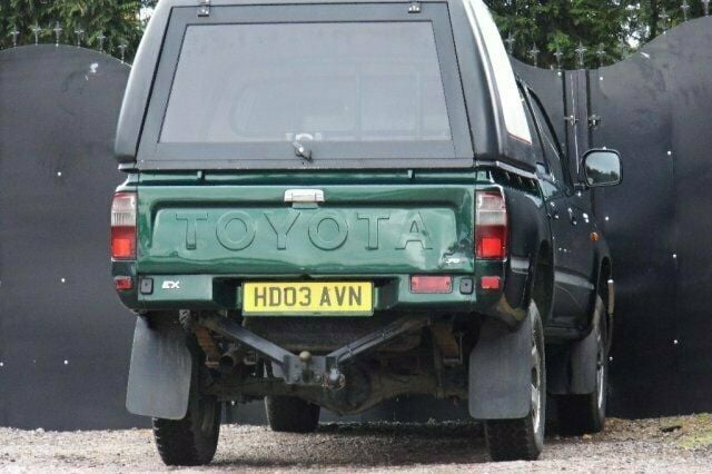 Used Toyota HiLux 2003 Pickup