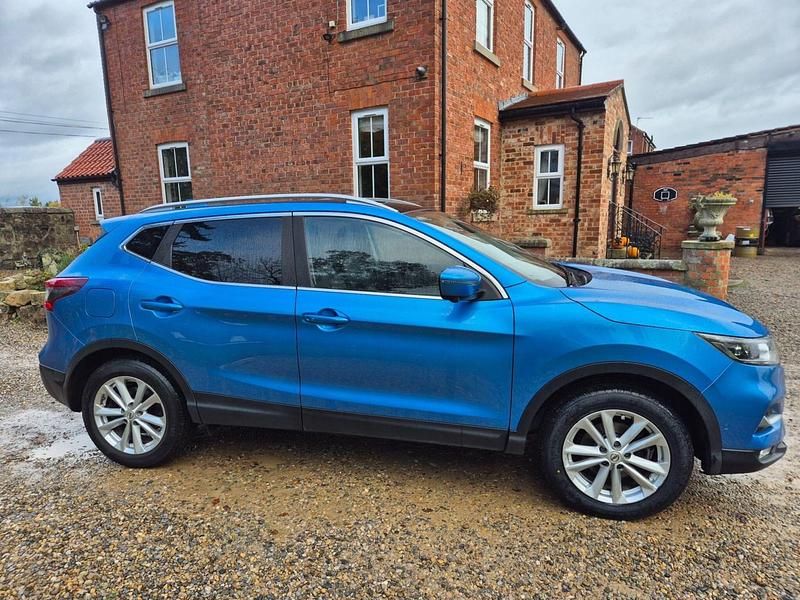 Used Nissan Qashqai Tekna 110 HP (80 kW) 2017 Blue SUV